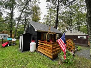 Wally’s Cottage Close to Lake