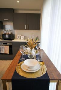 Modern Studio for LONG STAY BUSINESS & RELOCATIONS