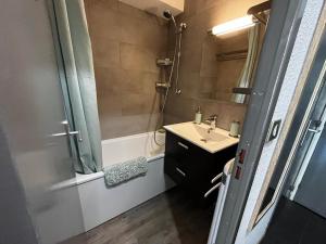 Appartements Appartement front de piste Puy-saint-Vincent : photos des chambres