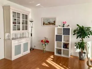 Charming Sunny 100m2 Entire Apartment with 2 bedrooms - Wuustwezel