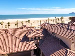 San Felipe Beachfront Condo with Panoramic Views of the Sea of Cortez