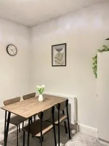 Kisobi Home Bedroom 2 - Anlaby