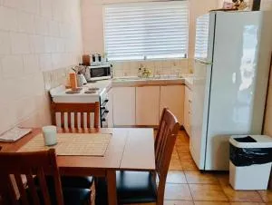 Kalgoorlie, Unit 3, Paddy's Golden Patch - Boulder