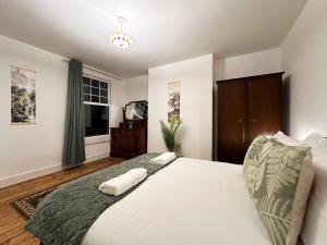 Hannah Place Near Finsbury Park - 4 Double Beds, Ideal for Families, max 8 people
