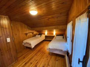 Chalet familial spacieux et lumineux à 5 min du centre, avec balcon, Wi-Fi, proche des pistes - FR-1-342-312