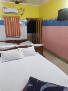 PAYEL LODGE