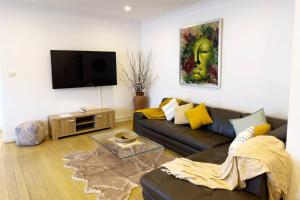 On The Esplanade - Close to beach & Cronulla mall with Aircon