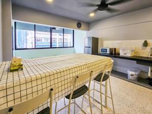 Stay429 at Bukit Bintang 4bedroom 15pax By Shine Stay - 4hvězdičkové hotely ve městě Kuala Lumpur