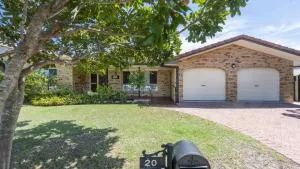 Tide Change - Pet Friendly - Maclean