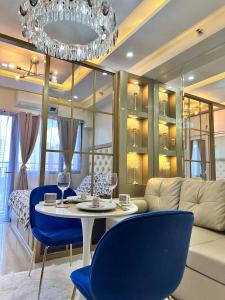 Deluxe Suites Razelles 2 at Shore 2 Residences Tower 1