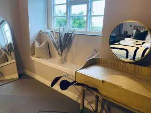 Boutique, weaver’s cottage. Views - South Wraxall