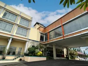 Parkside Mandarin Hotel Pekalongan - 北加浪岸