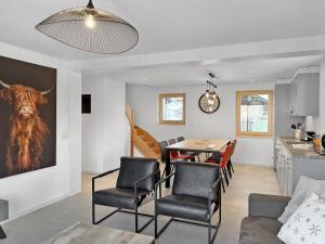 The Laughing Cow - 10 mns from Sion and ski