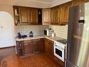 Marias Apartment, Selianitika