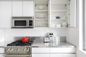 Midtown W 2BR w Gym Pools WD Doorman NYC-360