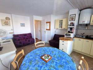 017 Deux pièces iles des pêcheurs