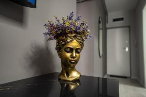 The Black Pearl by Blvd 62B2 - Premium Studio at Ivory Residence