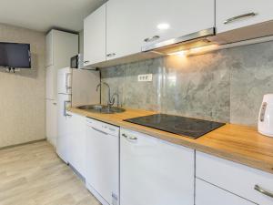 Holiday Home Superior-5 by Interhome