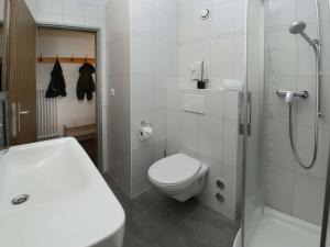 Apartment Primavista-3 by Interhome