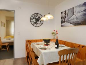 Apartment Primavista-3 by Interhome