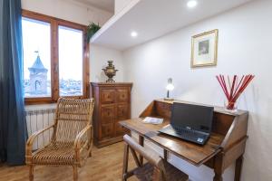 Panorama Apartment Pisa City Center with Tower View