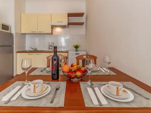 Apartment Rok 4 by Interhome