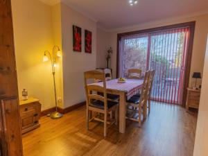 Holiday Home Beech by Interhome