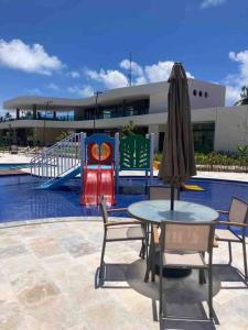 Porto de Galinhas- Flat Térreo Top Frente Piscinas- Muro Alto