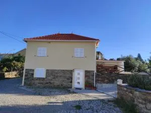 Moradia Largo do Pátio - Nesperal