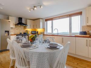 3 Bed in Boscastle 82896