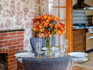 2 Bed in Wroxall 82973