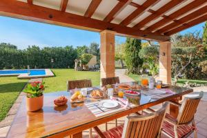 Villa Can Roig Pollensa by JS Villas