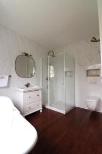 Maisons d'hotes Le Domaine Saint Ange : photos des chambres