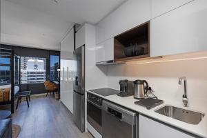 One-Bedroom Apartment room in 16 on Bree 2509