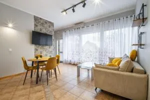 Niezależny apartament z klimatyzacją i parkingiem - Pogodna - Наход