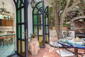 GOCCE VILLAS - The Palace Villa Escondida