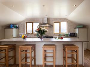 4 bed in Newquay 56747