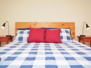 2 Bed in Taddington 76505