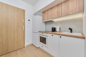 New Studio Tęczowa with FREE GARAGE Wrocław by Renters