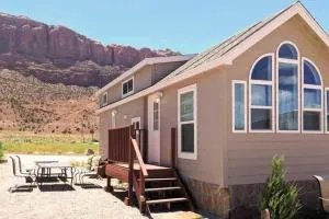 Redrock Moab Tiny House w/ Double Loft Site 6 - Old La Sal