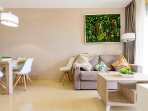 Apartment Apartamento Miramar by Interhome