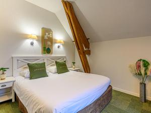 Appartements Apartment Chateau De Kergonano-10 by Interhome : photos des chambres