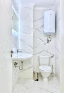 Sea View Apartment with Free Parking