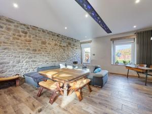 Maisons de vacances Holiday Home Au coin des 3 feux by Interhome : photos des chambres