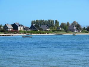 Maisons de vacances Holiday Home Au coin des 3 feux by Interhome : photos des chambres