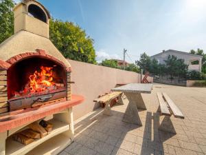 Apartment Steffano-1 by Interhome