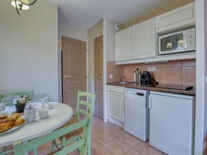 Apartment Les Rivages de Coudoulière-32 by Interhome