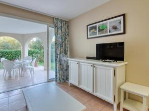 Apartment Les Rivages de Coudoulière-32 by Interhome