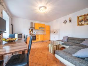 Holiday Home Theodora by Interhome