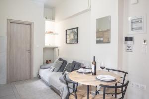 Cozy Cityscape Apartment in Athens